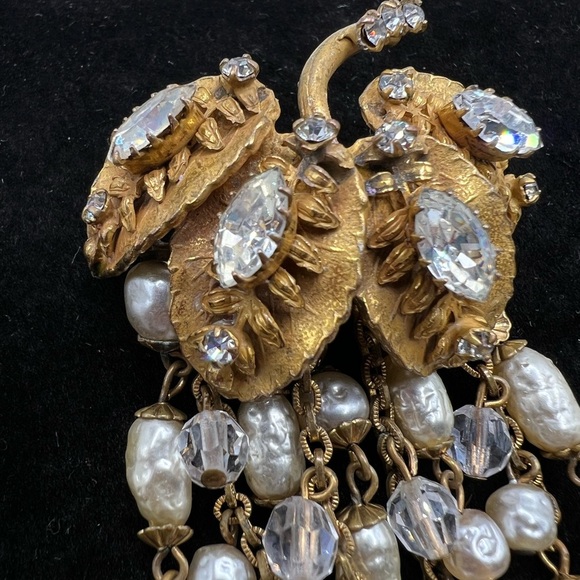 Vintage “Original by Robert” Faux Pearl & Crystal Dangle Brooch, 1960s Rare - Picture 3 of 6